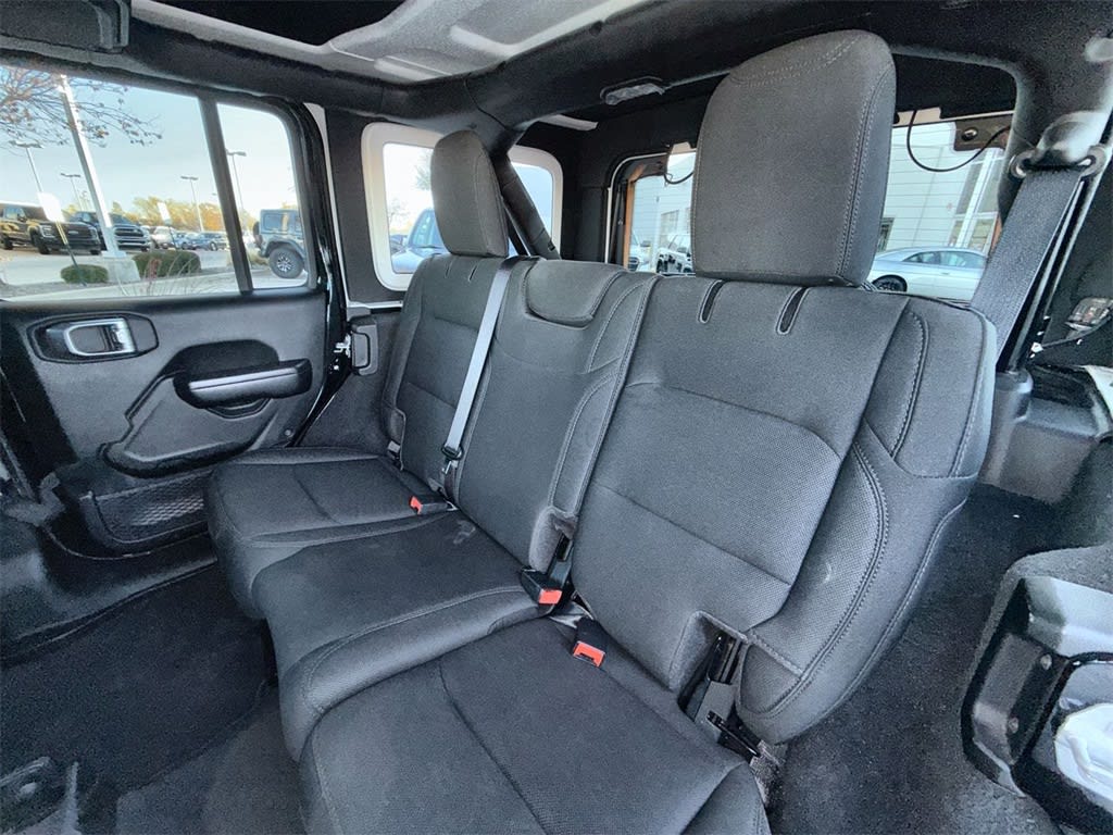 Thumbnail: 2021 Jeep Wrangler - 22