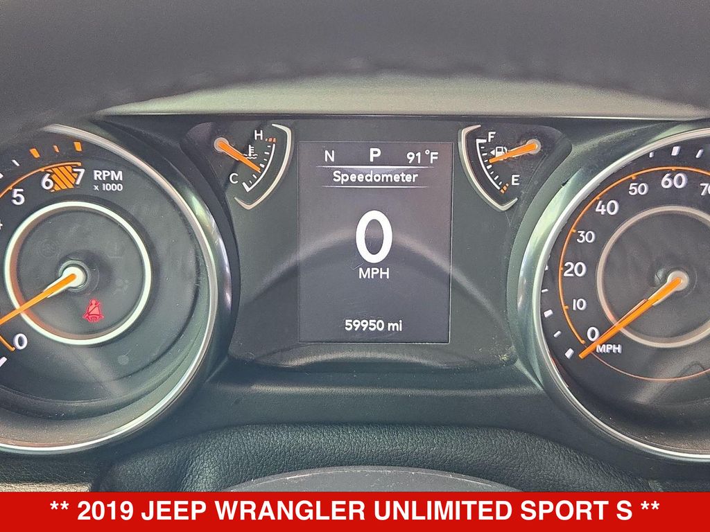 Thumbnail: 2019 Jeep Wrangler - 17