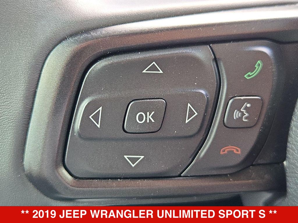 Thumbnail: 2019 Jeep Wrangler - 28