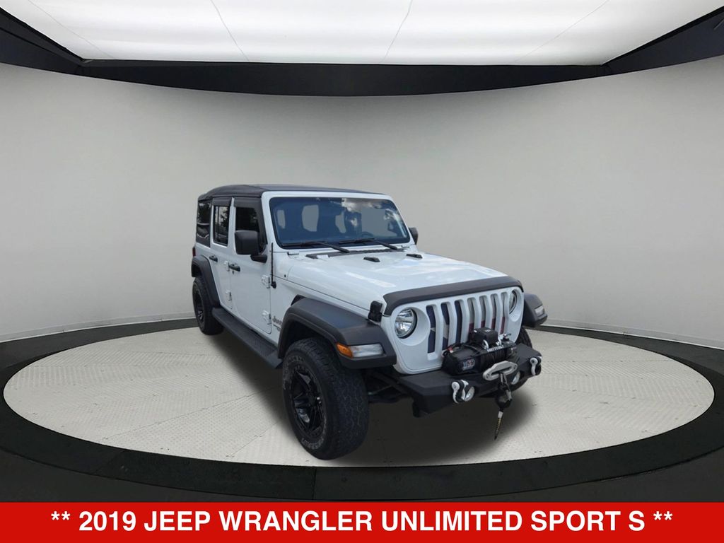 Thumbnail: 2019 Jeep Wrangler - 6