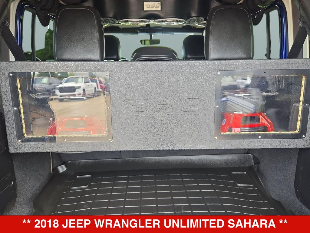 Thumbnail: 2018 Jeep Wrangler - 33