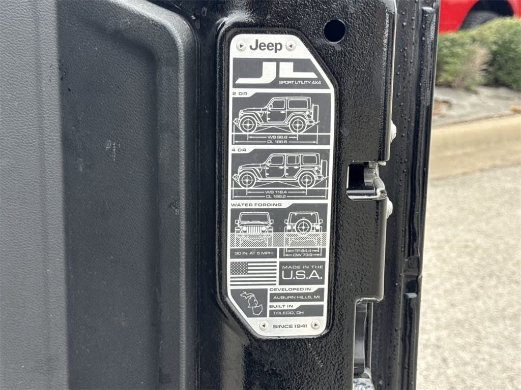 Thumbnail: 2020 Jeep Wrangler - 17