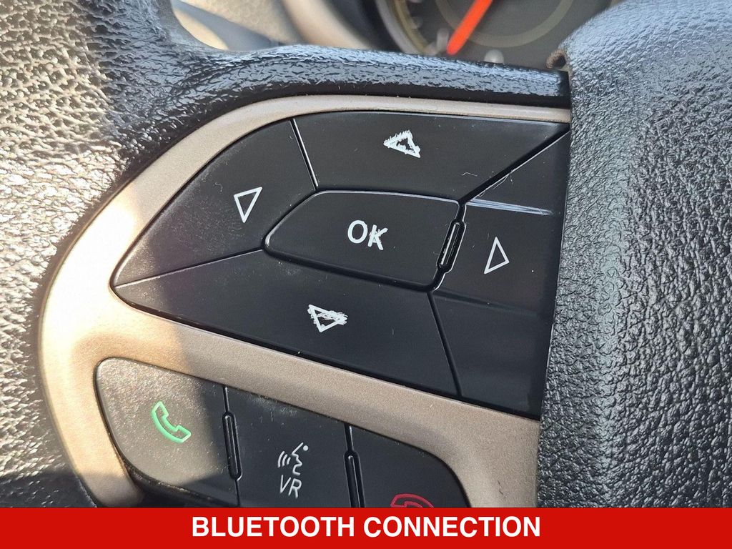 Thumbnail: 2016 Jeep Cherokee - 28