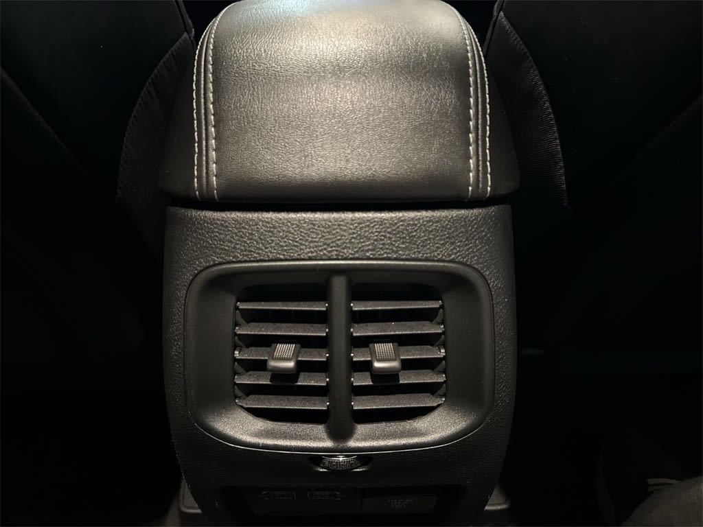 Thumbnail: 2022 Jeep Cherokee - 24