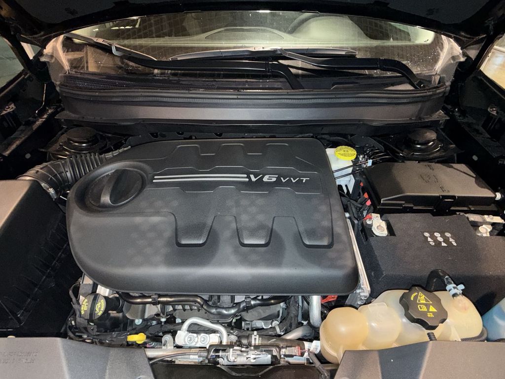 Thumbnail: 2022 Jeep Cherokee - 9