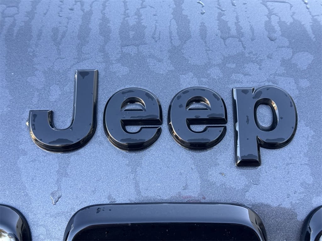 Thumbnail: 2023 Jeep Cherokee - 7