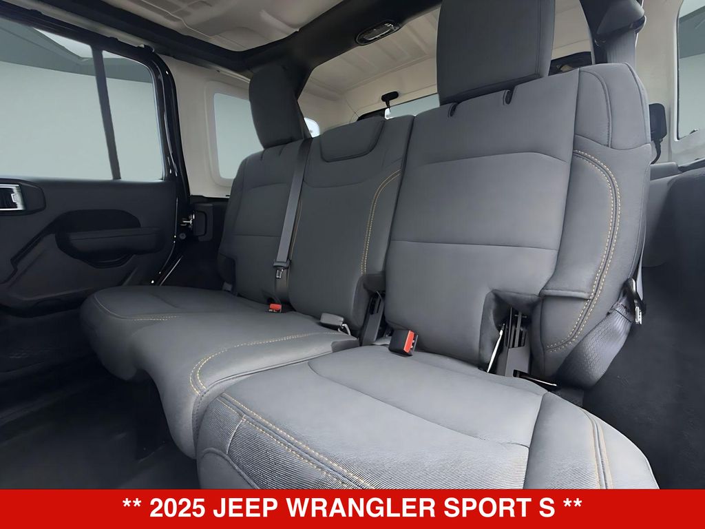 Thumbnail: 2025 Jeep Wrangler - 12