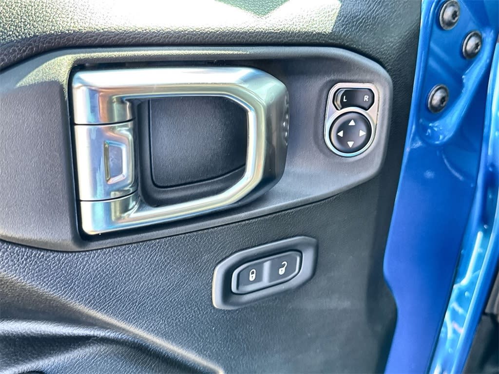 Thumbnail: 2025 Jeep Wrangler - 24