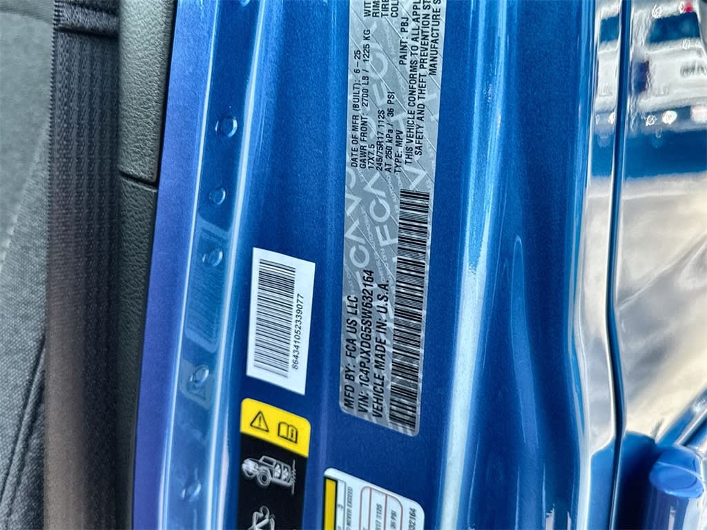 Thumbnail: 2025 Jeep Wrangler - 19