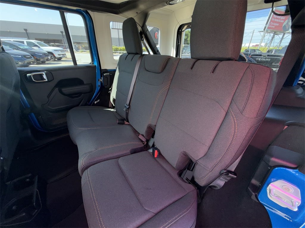 Thumbnail: 2025 Jeep Wrangler - 21