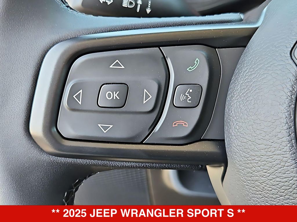 Thumbnail: 2025 Jeep Wrangler - 27