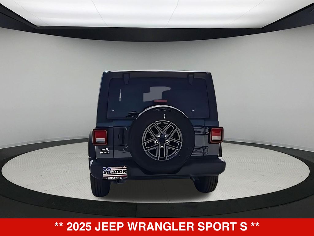 Thumbnail: 2025 Jeep Wrangler - 19