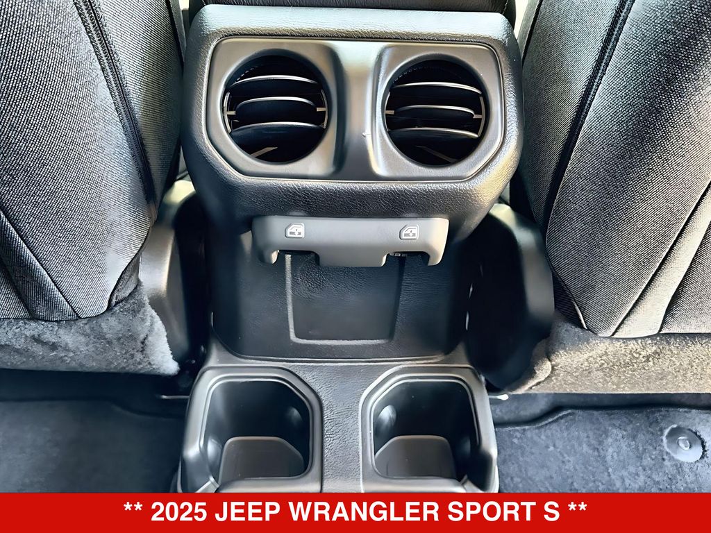 Thumbnail: 2025 Jeep Wrangler - 22