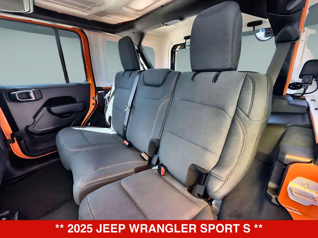 Thumbnail: 2025 Jeep Wrangler - 20