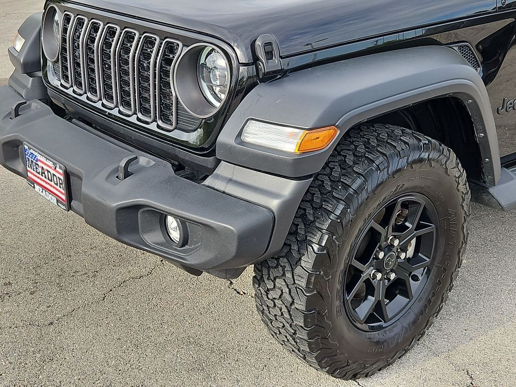Thumbnail: 2024 Jeep Wrangler - 8