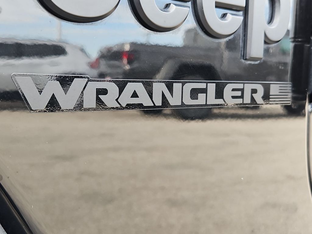 Thumbnail: 2024 Jeep Wrangler - 7