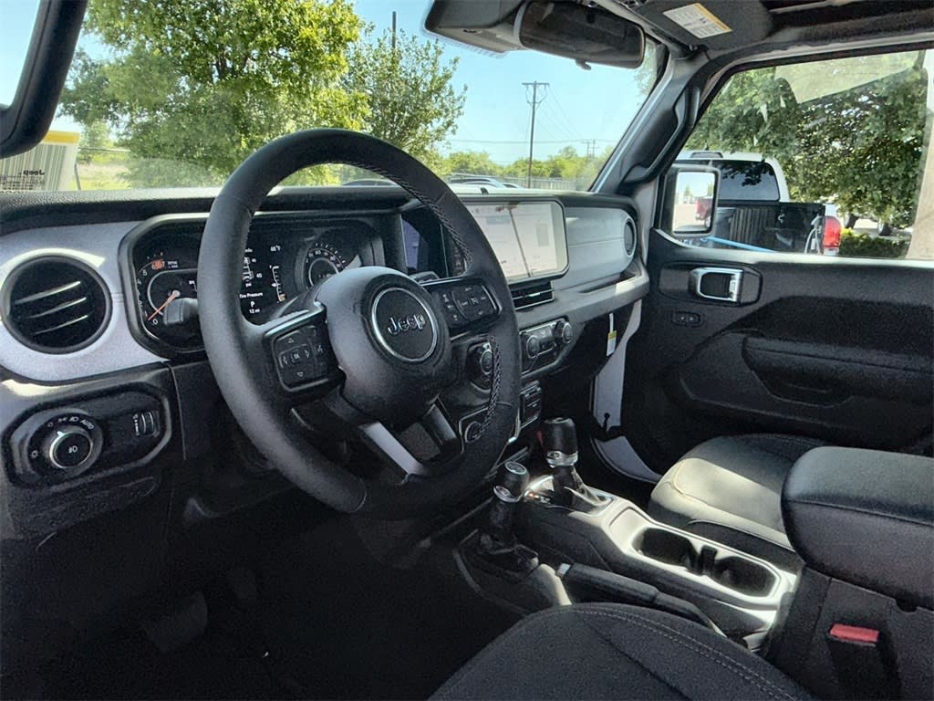 Thumbnail: 2025 Jeep Wrangler - 2