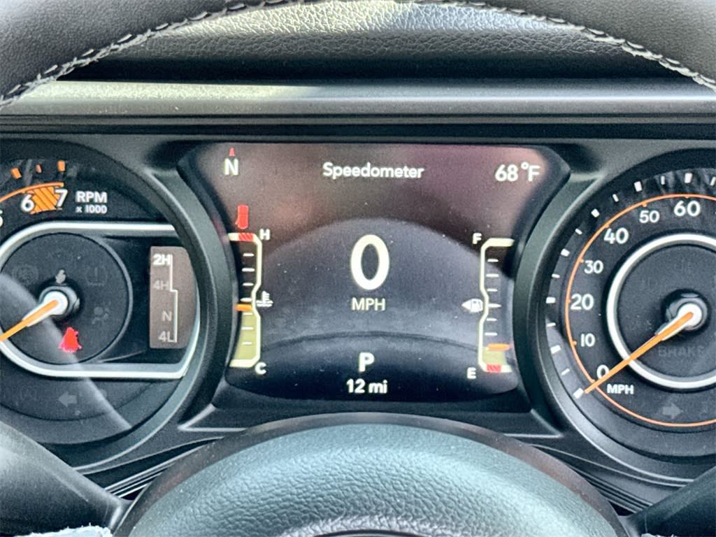 Thumbnail: 2025 Jeep Wrangler - 16