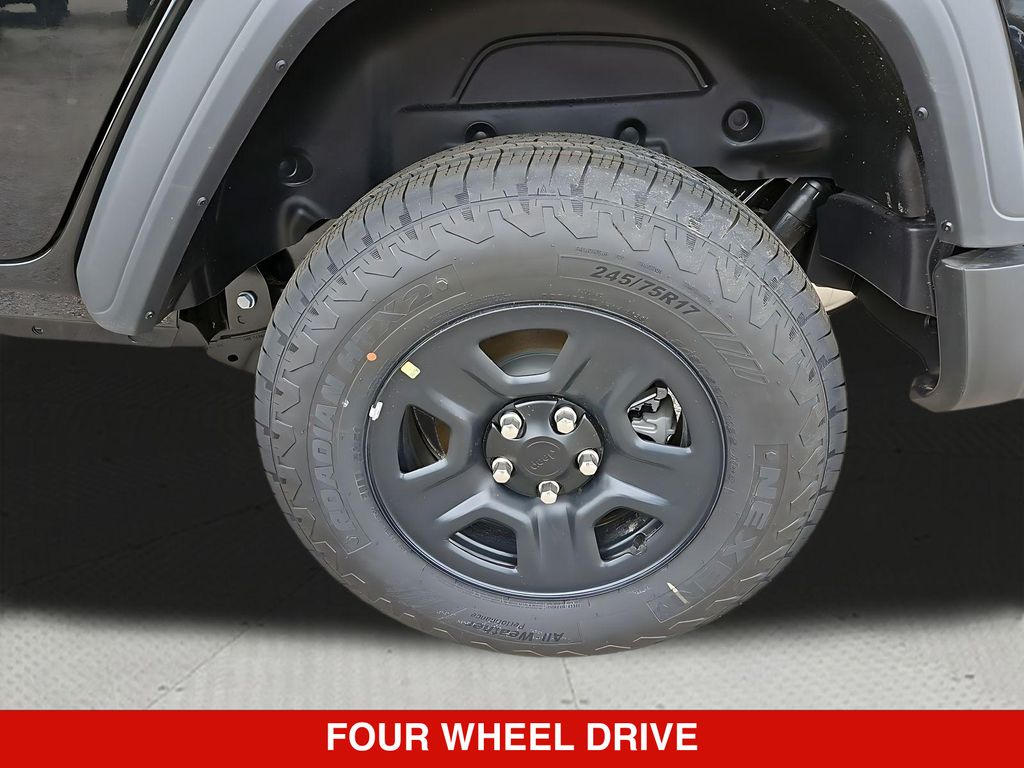 Thumbnail: 2026 Jeep Wrangler - 6