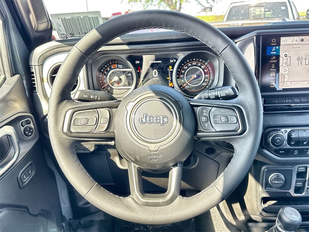 Thumbnail: 2025 Jeep Wrangler - 15