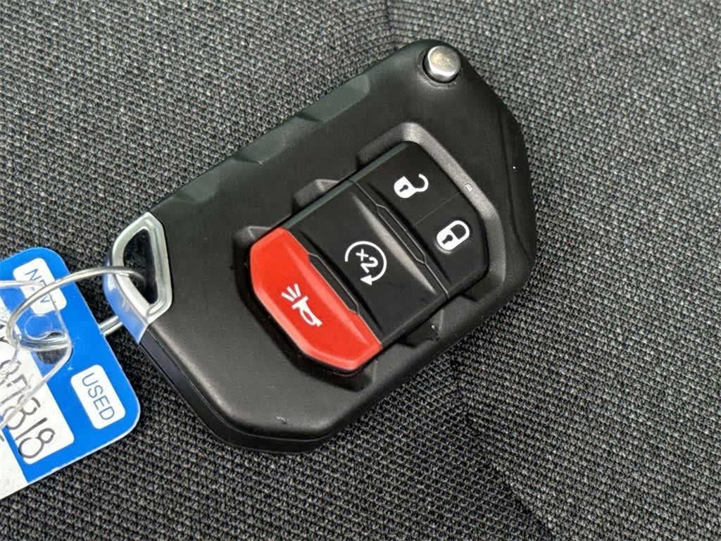 Thumbnail: 2025 Jeep Wrangler - 18