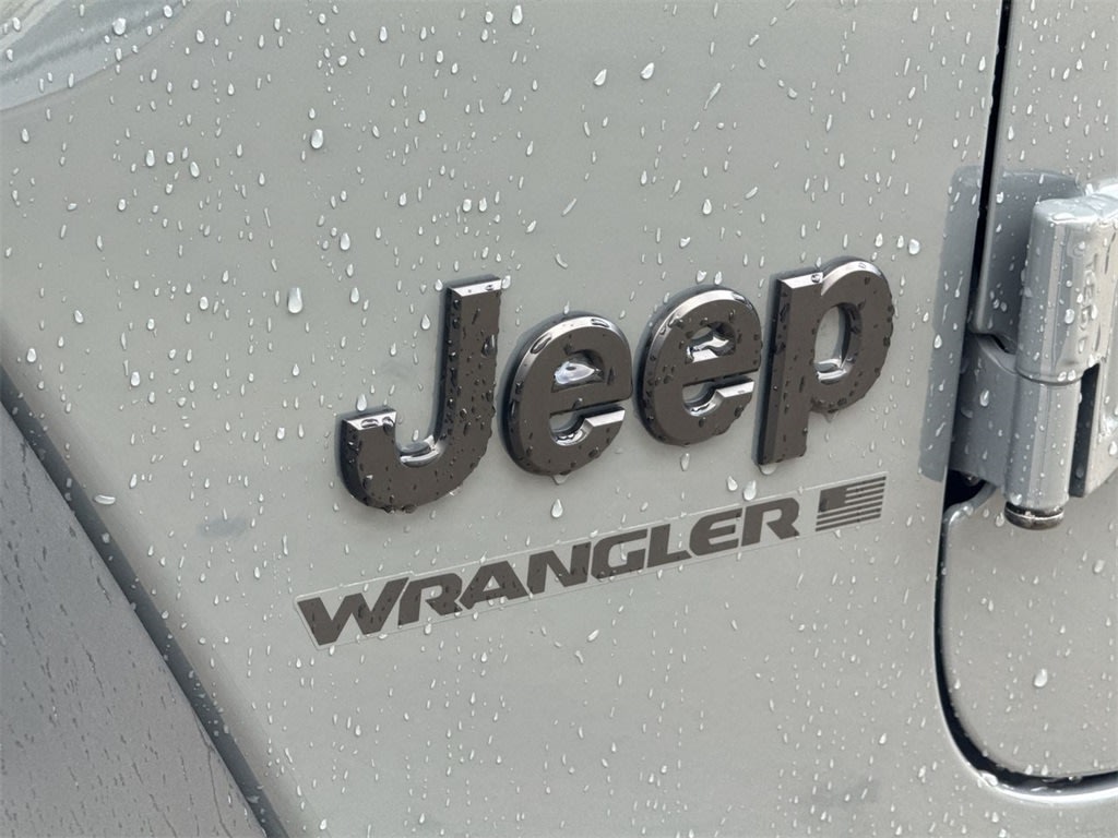 Thumbnail: 2025 Jeep Wrangler - 21