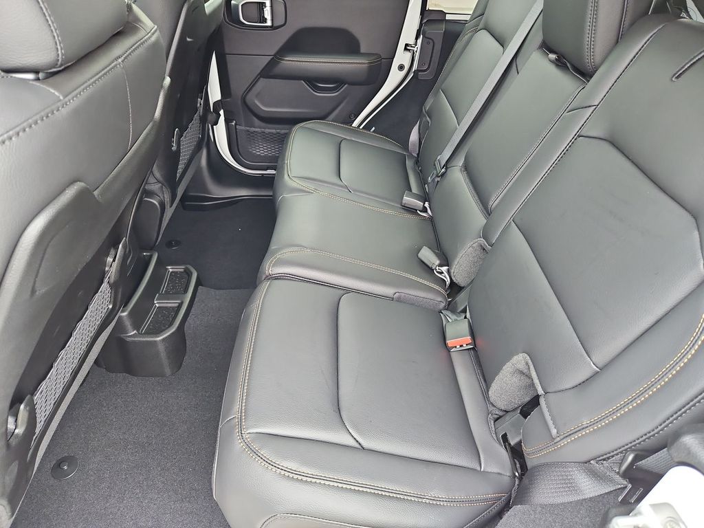 Thumbnail: 2026 Jeep Wrangler - 28