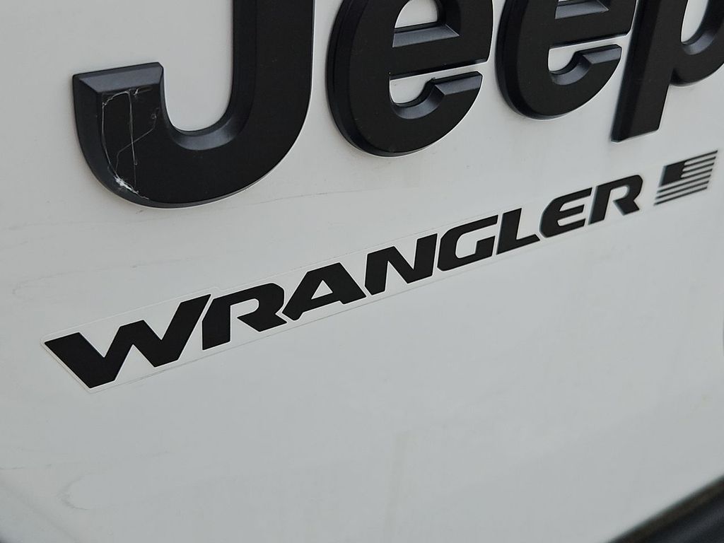 Thumbnail: 2026 Jeep Wrangler - 7