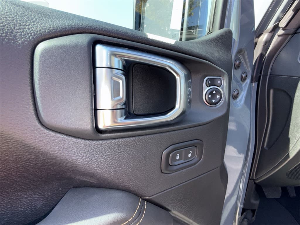 Thumbnail: 2026 Jeep Wrangler - 26