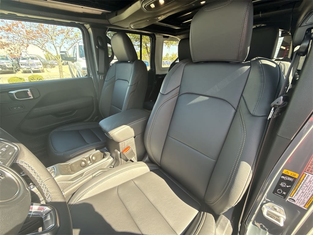 Thumbnail: 2026 Jeep Wrangler - 11