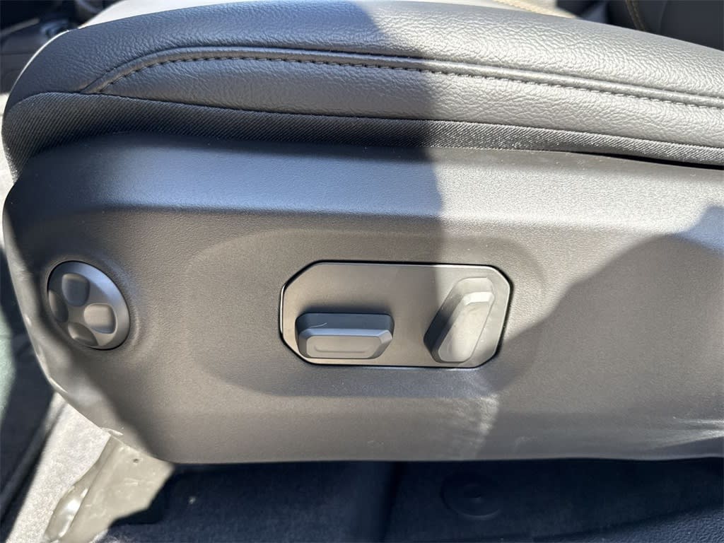 Thumbnail: 2026 Jeep Wrangler - 27