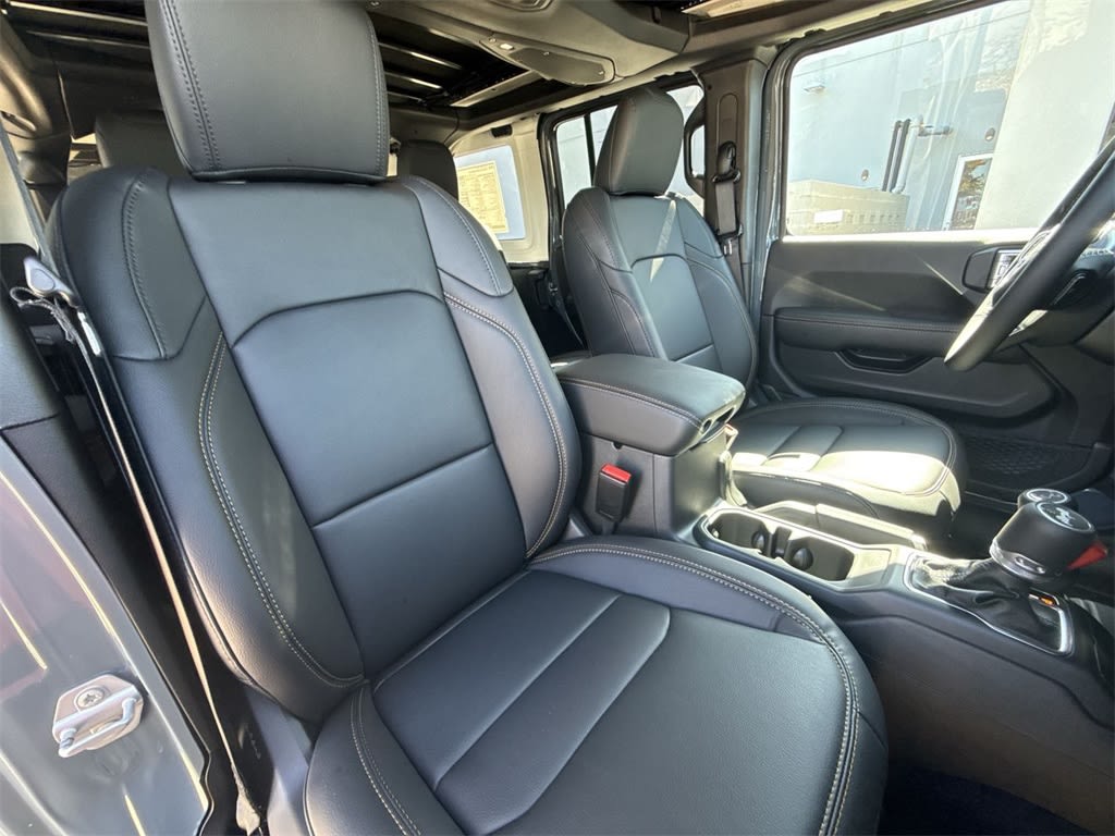 Thumbnail: 2026 Jeep Wrangler - 12