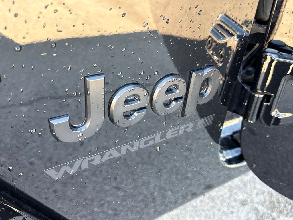 Thumbnail: 2026 Jeep Wrangler - 7