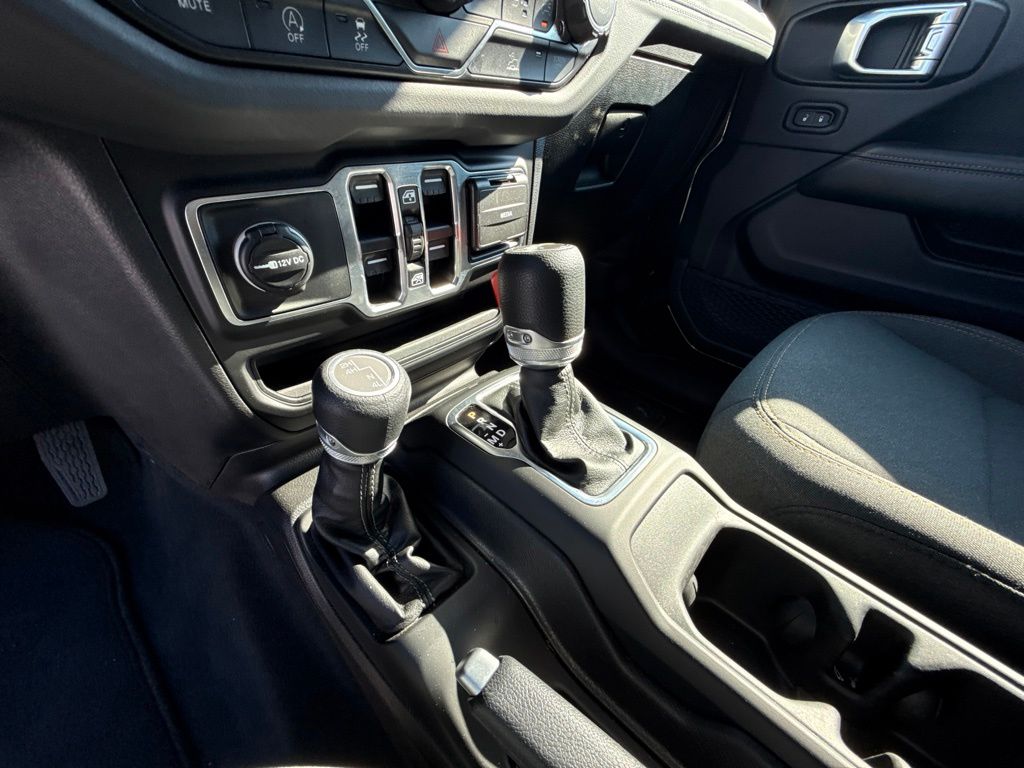 Thumbnail: 2026 Jeep Wrangler - 12