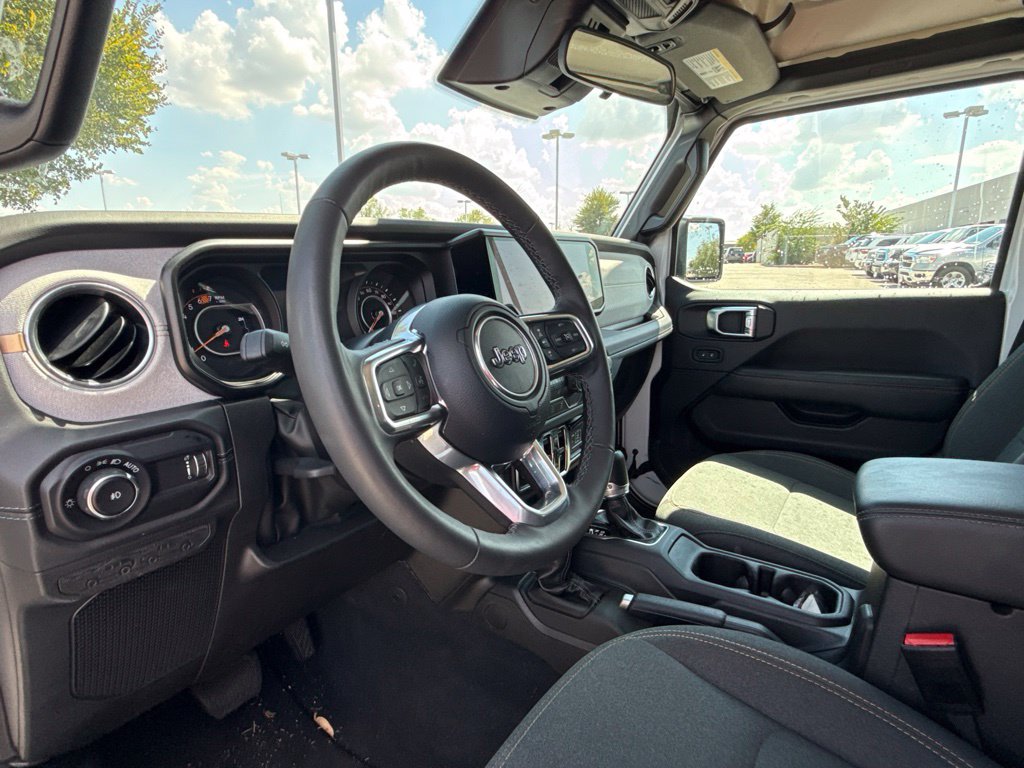 Thumbnail: 2025 Jeep Wrangler - 2