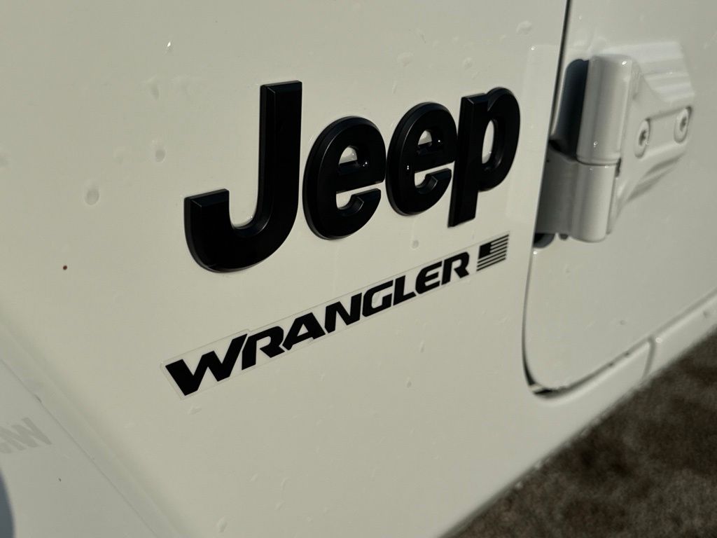 Thumbnail: 2026 Jeep Wrangler - 7