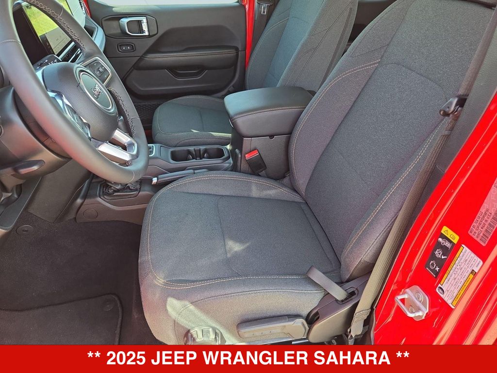 Thumbnail: 2025 Jeep Wrangler - 9