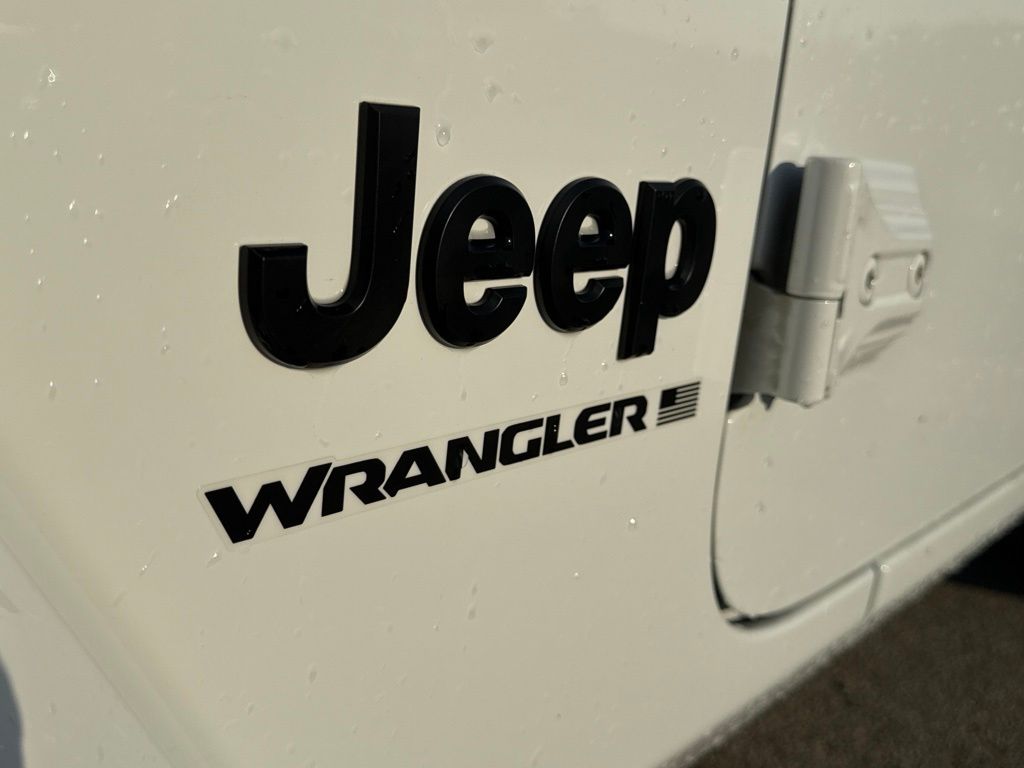 Thumbnail: 2026 Jeep Wrangler - 7