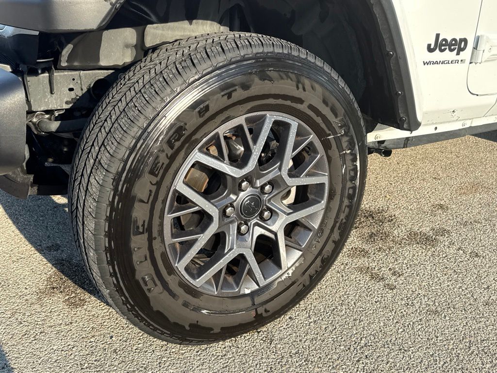 Thumbnail: 2026 Jeep Wrangler - 8