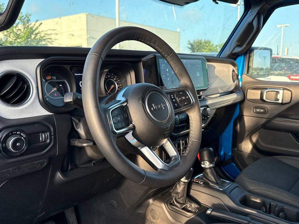 Thumbnail: 2025 Jeep Wrangler - 2