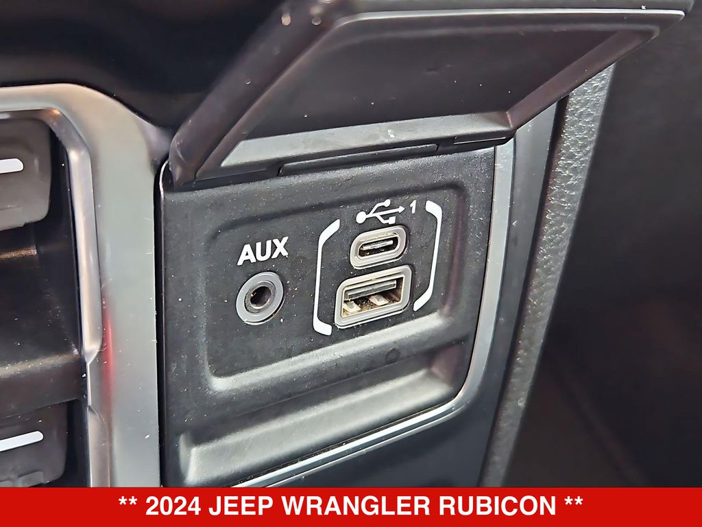 Thumbnail: 2024 Jeep Wrangler - 31