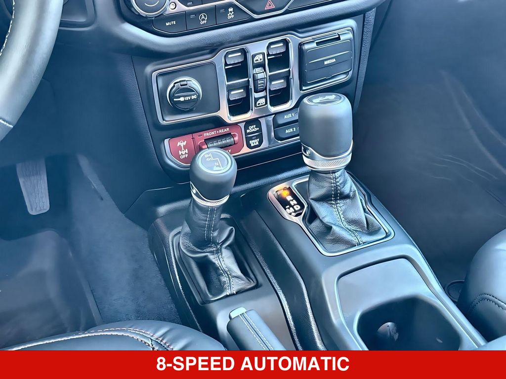 Thumbnail: 2026 Jeep Wrangler - 15