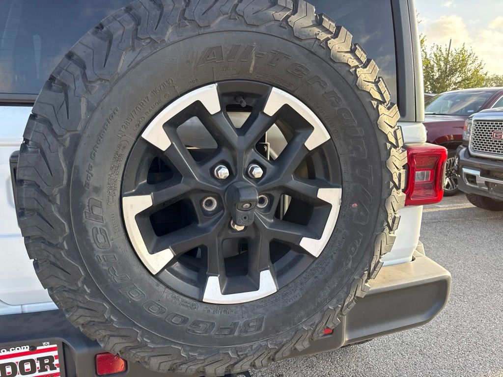 Thumbnail: 2025 Jeep Wrangler - 22