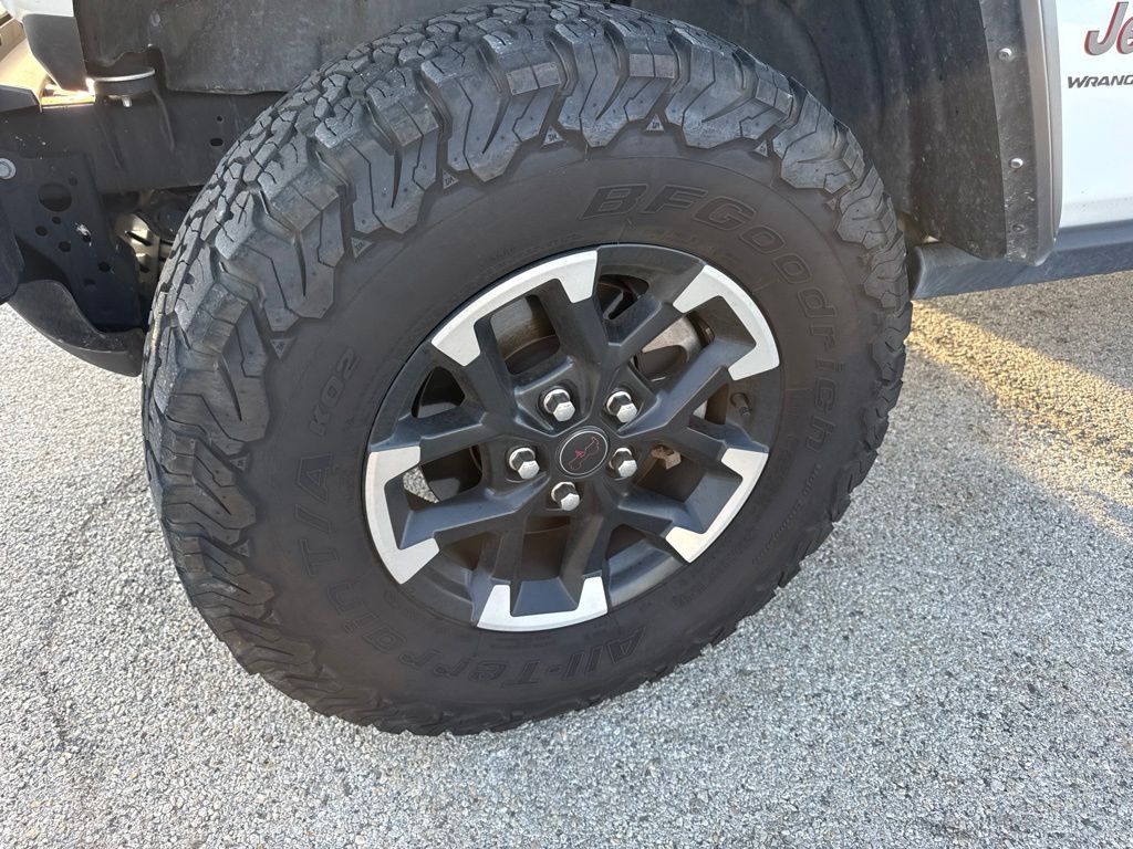 Thumbnail: 2025 Jeep Wrangler - 7
