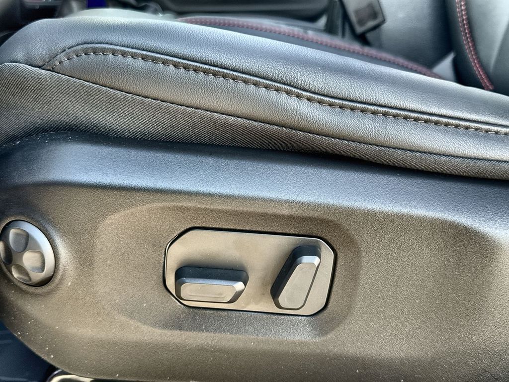 Thumbnail: 2026 Jeep Wrangler - 29