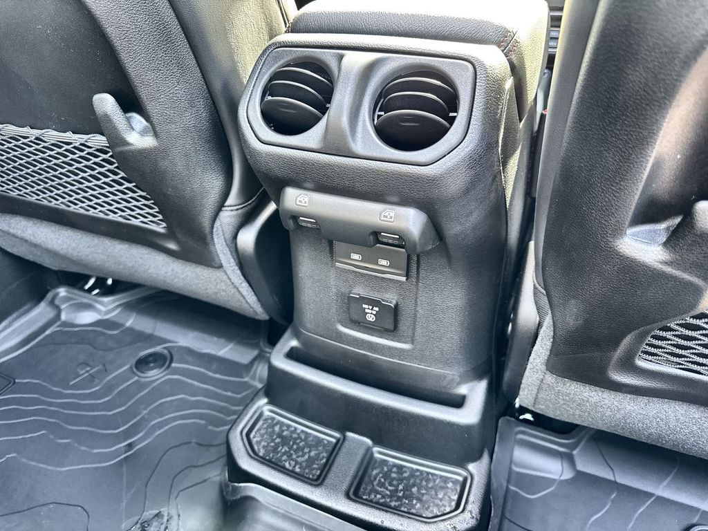 Thumbnail: 2026 Jeep Wrangler - 25