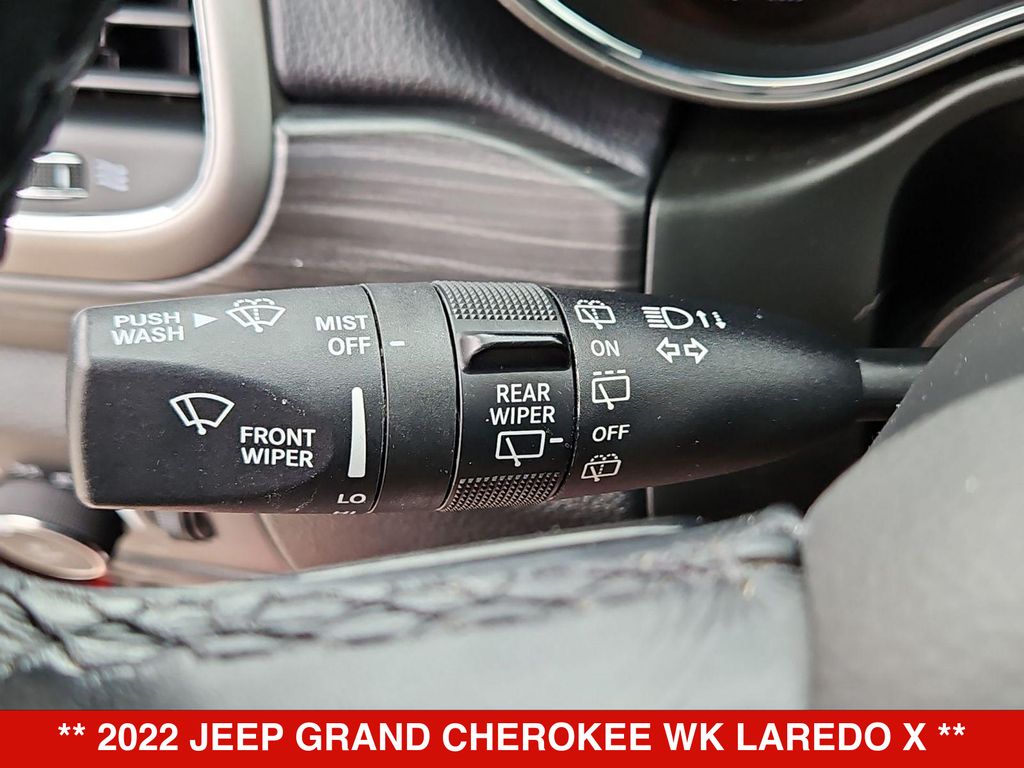 Thumbnail: 2022 Jeep Grand Cherokee - 17