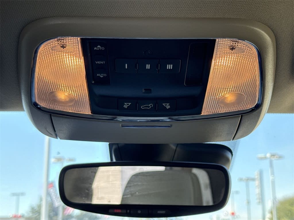 Thumbnail: 2020 Jeep Grand Cherokee - 23