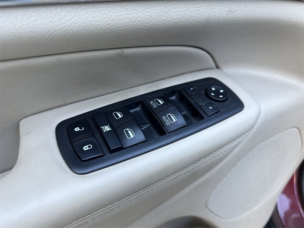 Thumbnail: 2020 Jeep Grand Cherokee - 24