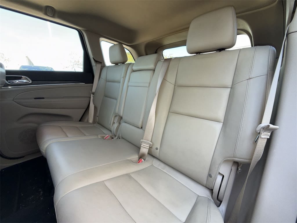 Thumbnail: 2020 Jeep Grand Cherokee - 21